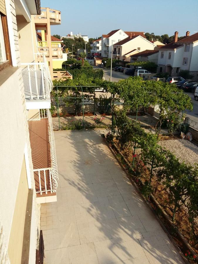Villa Feodora Biograd Na Moru Exterior foto